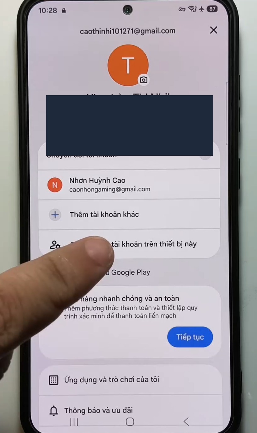 Tùy chọn Thêm tài khoản khác trong Google Play